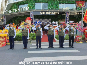 Thuê bảo vệ giữ xe theo giờ