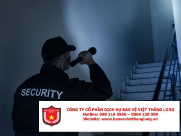 So sánh bảo vệ ban ngày và bảo vệ ca đêm