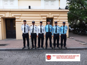 Doanh Nghiệp Có Nên Thuê Dịch Vụ Bảo Vệ Ngoài Hay Không?